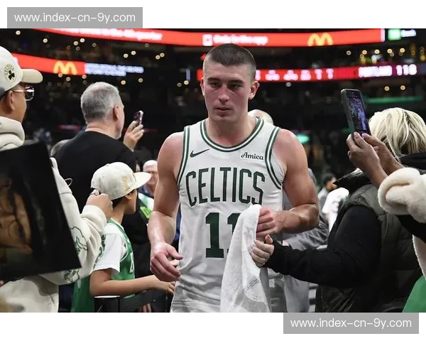 普理查德27+7成奇兵，替补席战术价值获完美体现